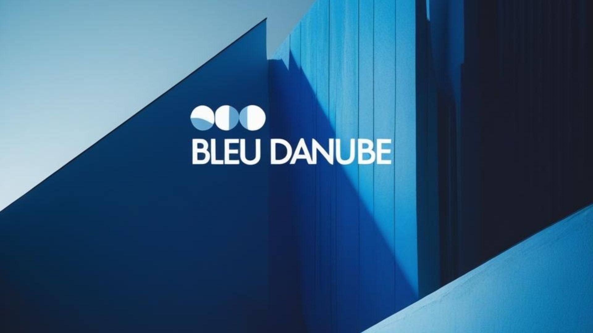 Bleu Danube — architectural blue composition
